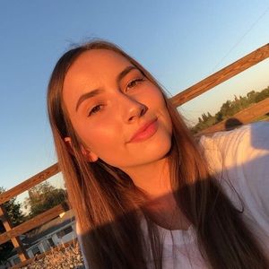 Meet your Posher, Jenna